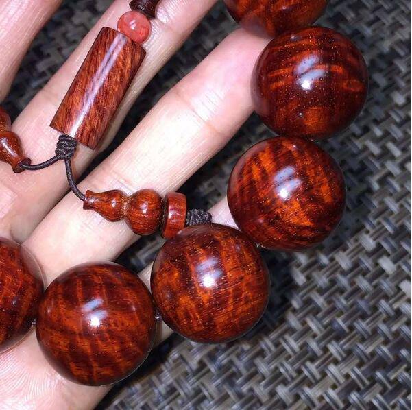 小葉紫檀水波紋會(huì)消失嗎 揭水波紋的等級(jí)