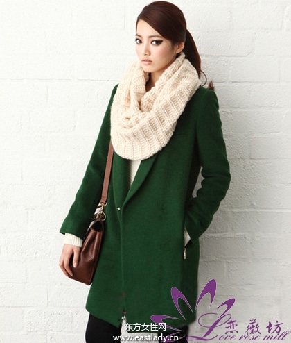 歐美街頭圍巾混搭穿出江南風(fēng)情