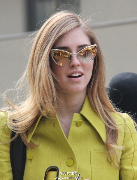 初春季節(jié)炫時(shí)尚 選對(duì)墨鏡做女王