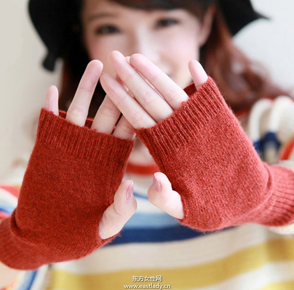 時(shí)尚可愛(ài)毛線手套帶給你春天般的感覺(jué)
