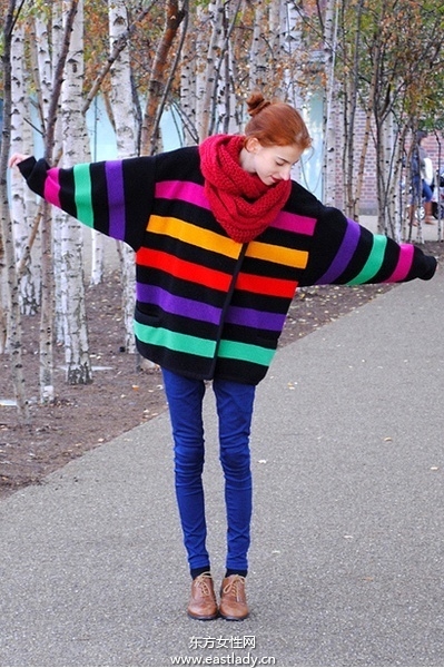 歐美街頭圍巾混搭穿出江南風(fēng)情