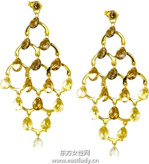 精致別樣耳環(huán)彰顯小女人的優(yōu)雅和美麗