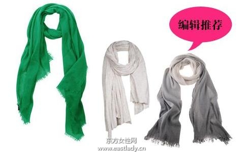 春日的絲巾裝點出時尚的元素和春天的氣息
