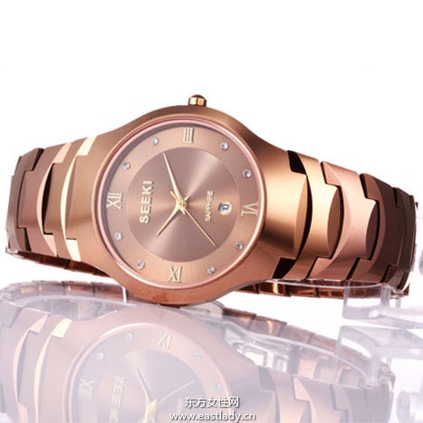 經(jīng)典時(shí)尚情侶手表見證你們最真的愛情