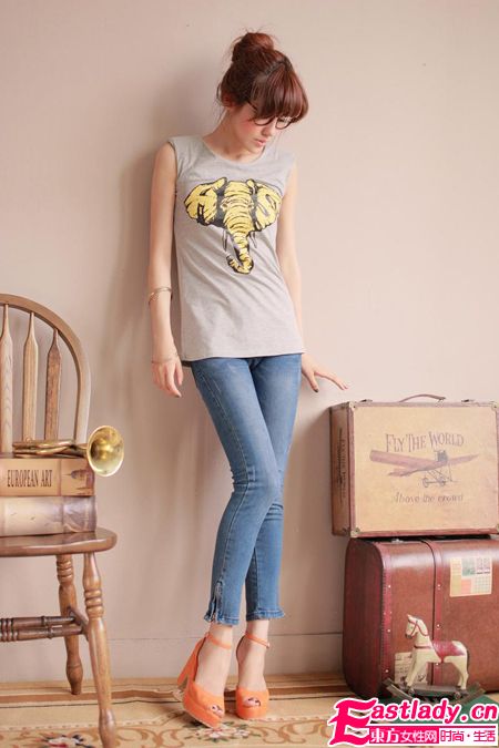 2012新款高跟魚(yú)嘴涼鞋秀出你的時(shí)尚個(gè)性