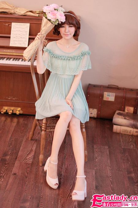 2012新款高跟魚嘴涼鞋秀出你的時(shí)尚個(gè)性