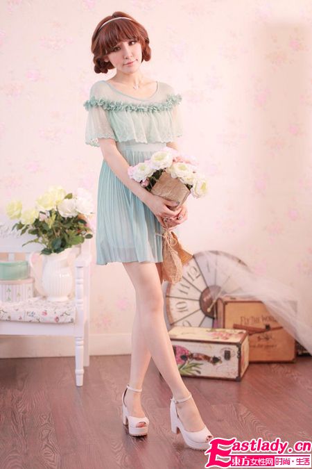 2012新款高跟魚嘴涼鞋秀出你的時(shí)尚個(gè)性