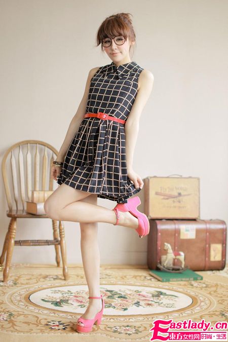 2012新款高跟魚嘴涼鞋秀出你的時尚個性