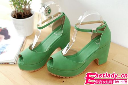 2012新款高跟魚嘴涼鞋秀出你的時尚個性