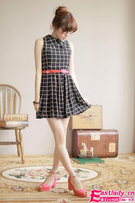 2012新款高跟魚嘴涼鞋秀出你的時尚個性