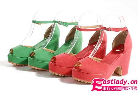 2012新款高跟魚嘴涼鞋秀出你的時(shí)尚個(gè)性