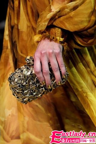 奢華手袋實(shí)用指南 不同場(chǎng)合不同搭配