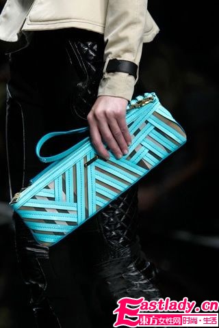 奢華手袋實(shí)用指南 不同場合不同搭配