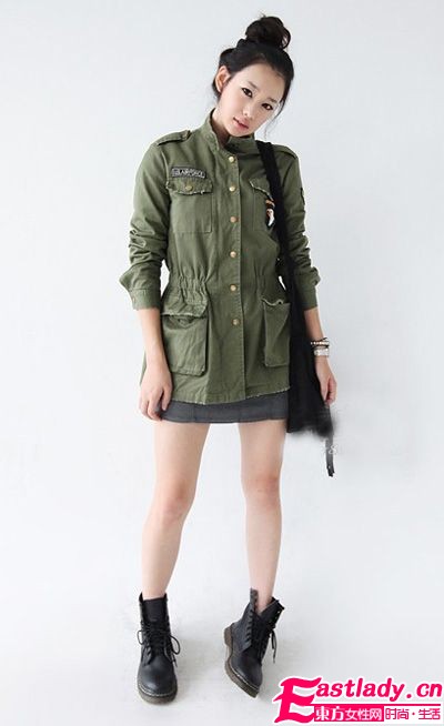 魅力無法擋 流蘇包包搖曳職場(chǎng)俏媚裝