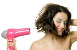 孕婦能用吹風(fēng)機(jī)嗎 揭秘吹風(fēng)機(jī)對(duì)孕婦的三大危害