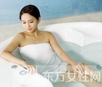 產(chǎn)后多久可以洗頭 產(chǎn)婦應(yīng)怎樣正確洗頭