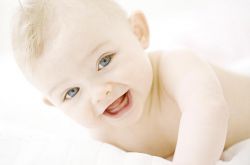 寶寶抬頭不好怎么辦 如何正確教寶寶抬頭