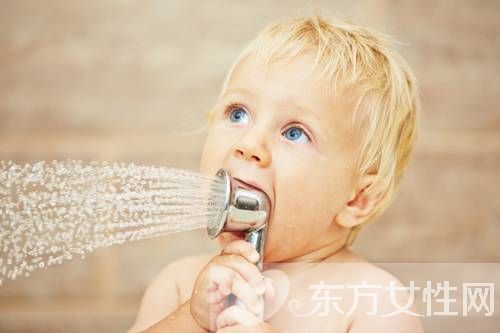嬰兒洗澡的注意事項 哪些情況下不宜給嬰兒洗澡