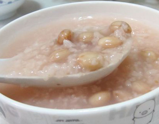 新媽媽必備的八款坐月子食譜推薦