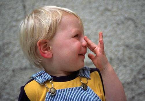 寶寶鼻塞怎么辦 出現(xiàn)這些問題應(yīng)及時就醫(yī)