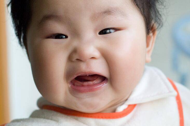 寶寶長(zhǎng)牙會(huì)發(fā)燒 探究寶寶長(zhǎng)牙順序