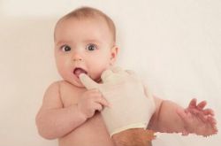 寶寶長(zhǎng)牙會(huì)發(fā)燒 探究寶寶長(zhǎng)牙順序