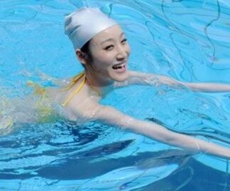 學(xué)游泳的步驟，六步讓你輕松學(xué)會(huì)游泳