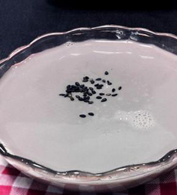 黑豆減肥法 瘦身養(yǎng)顏治便秘