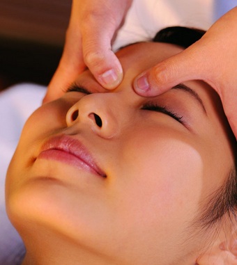 怎么瘦臉 教你如何按摩臉部擁有瓜子臉