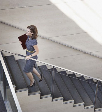 爬樓梯減肥 最經(jīng)濟(jì)便捷的減肥方式