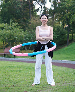 晃呼啦圈減肥瘦身 正確轉(zhuǎn)呼啦圈的方法與功效