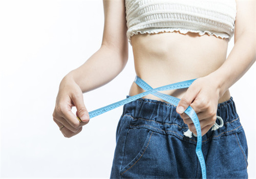 如何才能減小腹 管住嘴邁開腿