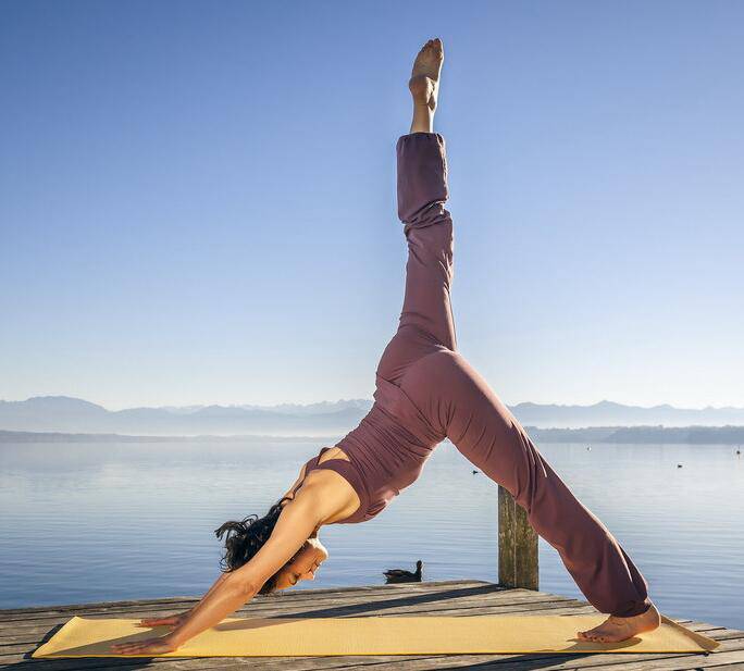 四個(gè)瑜伽動作幫你瘦肚子 產(chǎn)后也能做哦