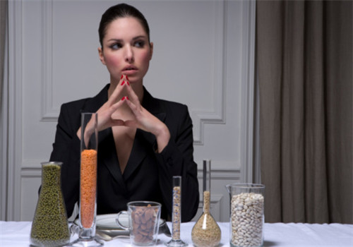 如何才能減小腹 管住嘴邁開腿