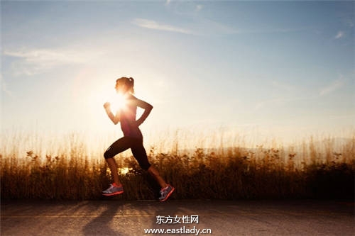 小心跑出蘿卜腿 正妹教你慢跑后正確收操姿勢