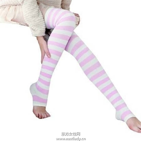 一條大毛巾輕松消除小腿水腫