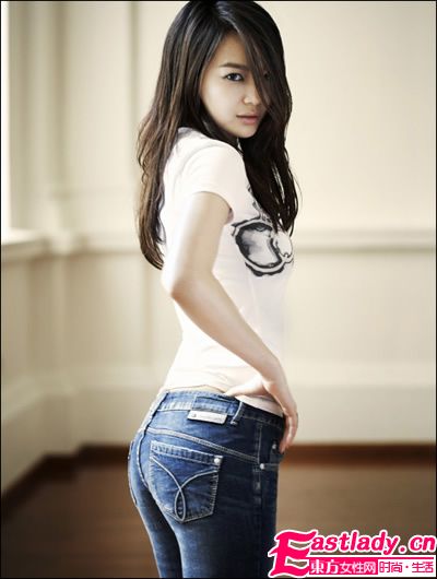 性感翹臀修煉法 給美背曲線加分