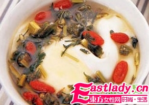 女性三個(gè)年齡段的豐胸秘訣