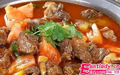 讓你前凸后翹的五款豐胸湯