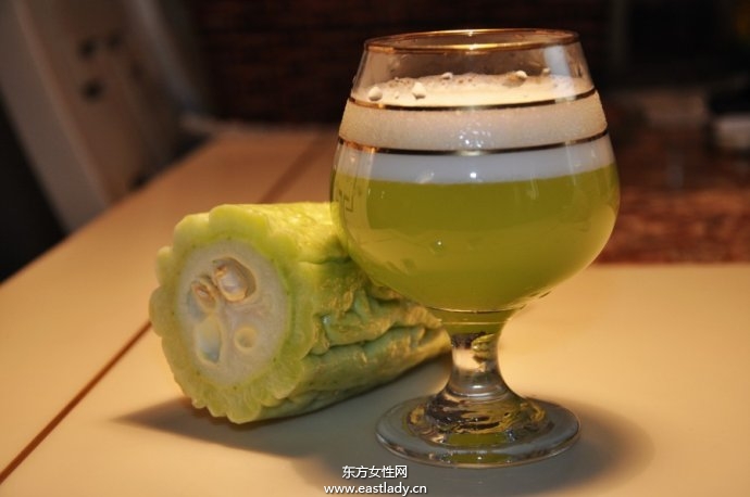 剖析苦瓜汁七大營(yíng)養(yǎng)功效 據(jù)說(shuō)還能減肥哦