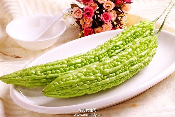 剖析苦瓜汁七大營養(yǎng)功效 據(jù)說還能減肥哦