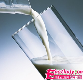 豆?jié){PK牛奶 哪個(gè)更能減肥