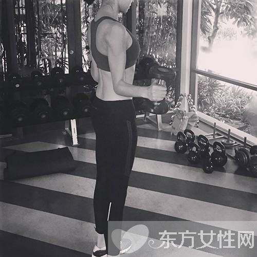 好身材全靠動起來 跟這些女明星一起運動吧