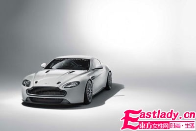 新版阿斯頓-馬丁Vantage GT4賽車    更科學(xué)的升級(jí)