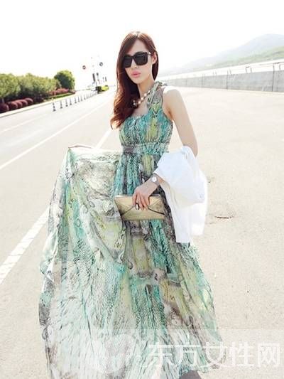 4款復(fù)古連衣裙穿搭經(jīng) 將你的美展露無遺