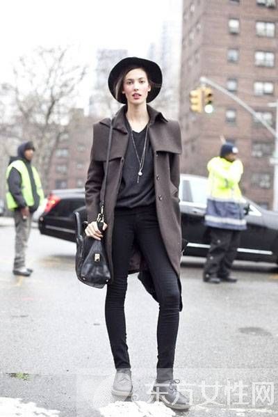 秋季歐美風(fēng)潮流個性搭配 時尚保暖兩不誤