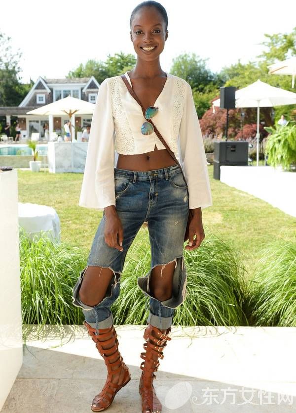 時(shí)尚低腰褲搭配圖片 這個(gè)夏天到處都見小蠻腰