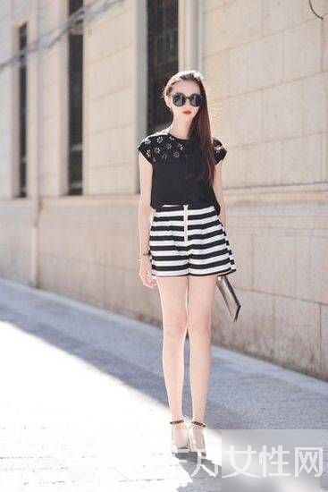 歐美風(fēng)OL氣質(zhì)穿搭秀 這么一搭盡顯摩登小姐風(fēng)范