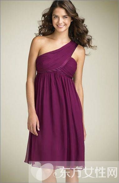 派對達(dá)人怎么能少了完美禮服 這么穿一定會成為焦點(diǎn)