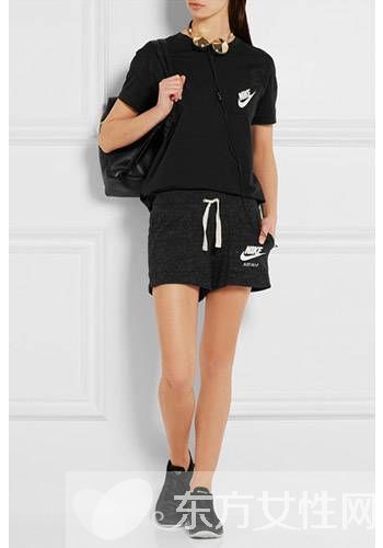 休閑運(yùn)動服飾怎么穿最潮 這些穿法讓你愛上運(yùn)動